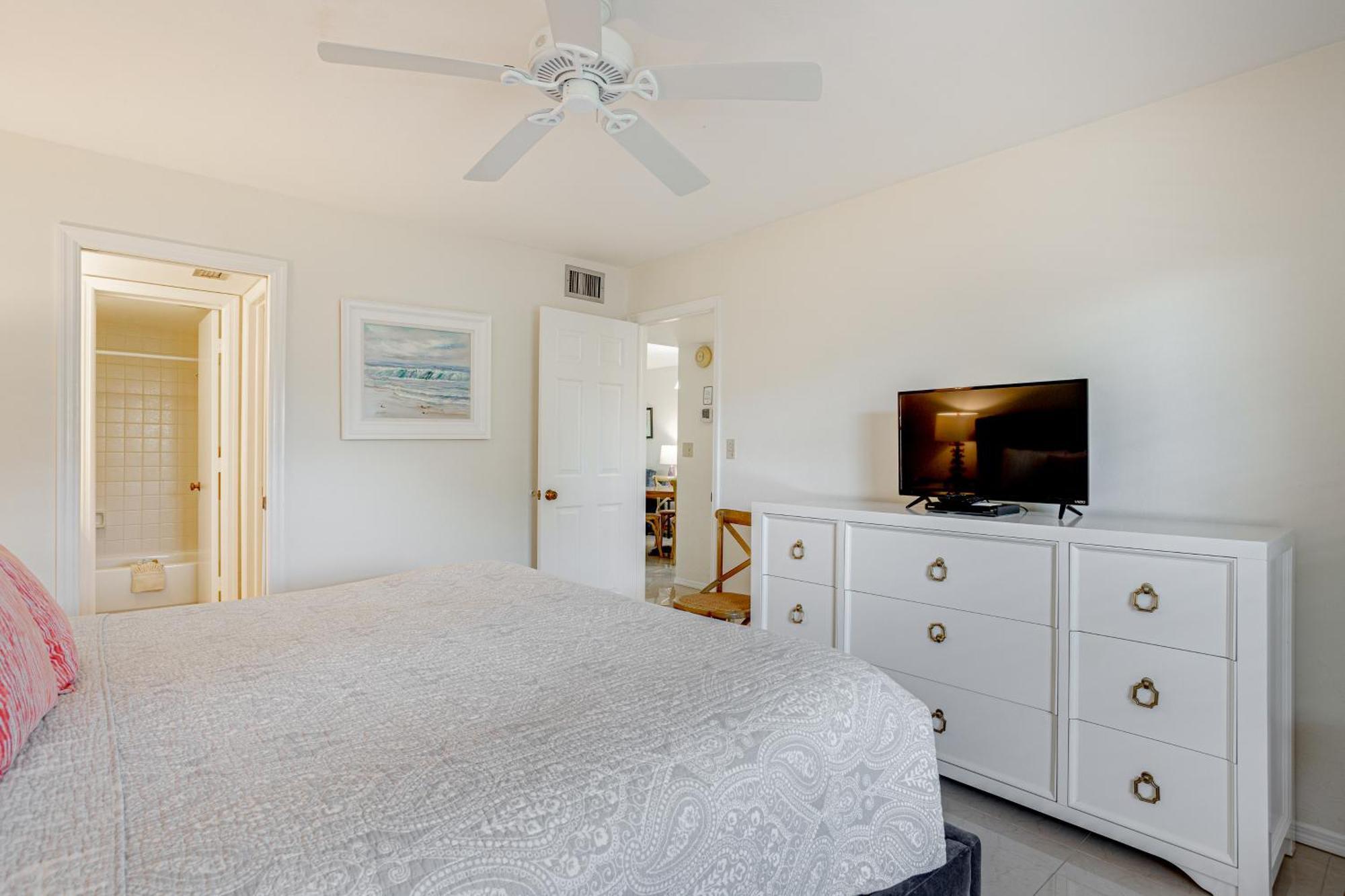 Sandy Shores Naples Room photo
