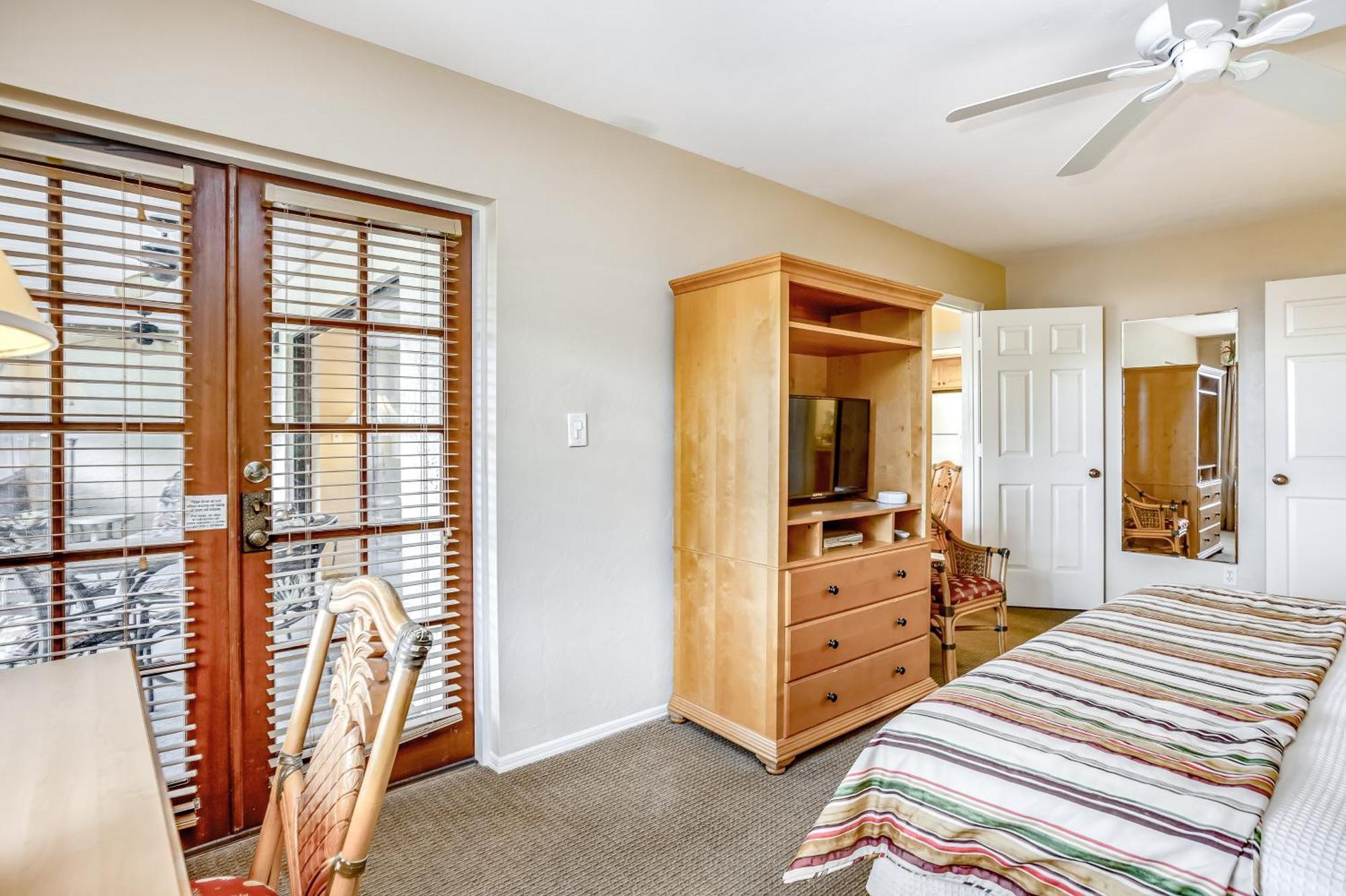 Sandy Shores Naples Room photo